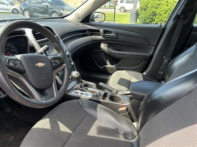 2014 Chevrolet Malibu LT   - Photo 8 - Fairview Heights, IL 62208