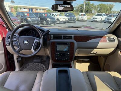 2009 Chevrolet Suburban LTZ   - Photo 12 - Cahokia, IL 62206