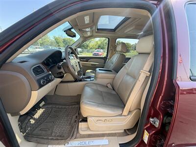 2009 Chevrolet Suburban LTZ   - Photo 9 - Cahokia, IL 62206