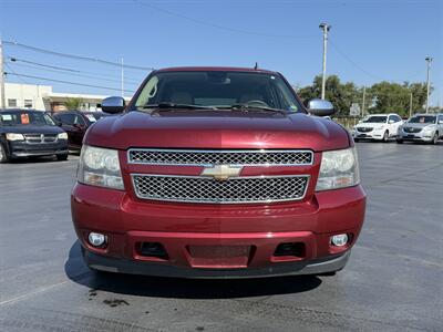 2009 Chevrolet Suburban LTZ   - Photo 2 - Cahokia, IL 62206