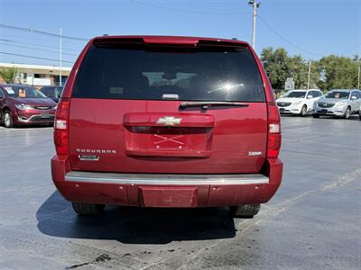 2009 Chevrolet Suburban LTZ   - Photo 7 - Cahokia, IL 62206