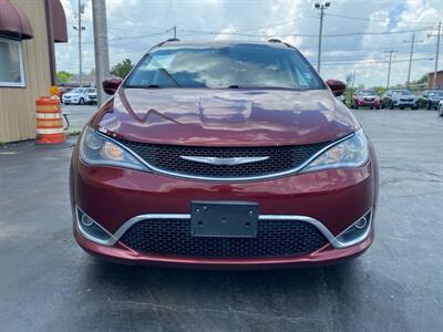 2017 Chrysler Pacifica Touring-L   - Photo 3 - Cahokia, IL 62206