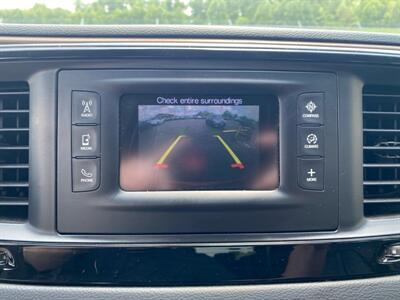 2017 Chrysler Pacifica Touring-L   - Photo 16 - Cahokia, IL 62206