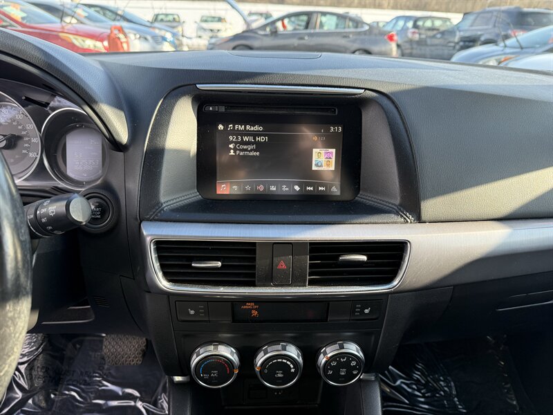 2016 Mazda CX-5 Touring - Photo 13 - Cahokia, IL 62206