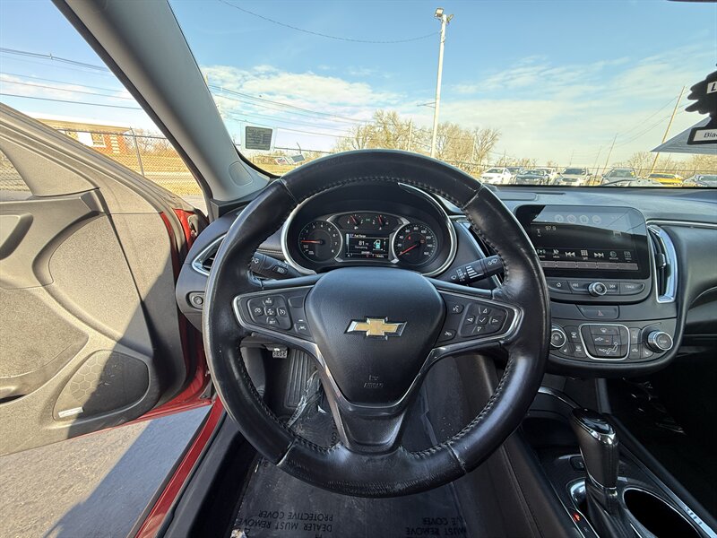 2016 Chevrolet Malibu LT - Photo 13 - Cahokia, IL 62206