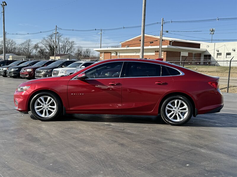 2016 Chevrolet Malibu LT - Photo 2 - Cahokia, IL 62206