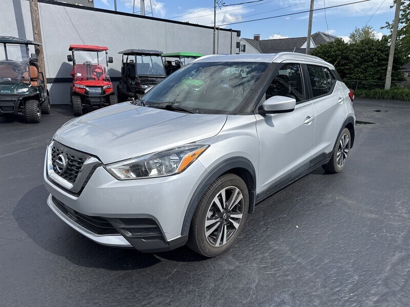 2020 Nissan Kicks SV  