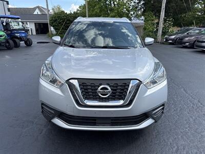 2020 Nissan Kicks SV   - Photo 2 - Millstadt, IL 62260