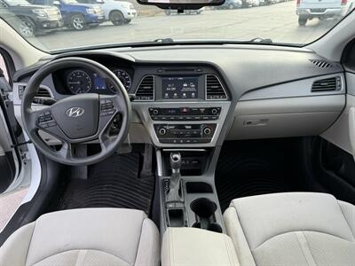 2017 Hyundai SONATA Eco   - Photo 11 - Cahokia, IL 62206