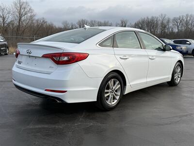 2017 Hyundai SONATA Eco   - Photo 5 - Cahokia, IL 62206