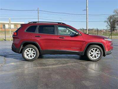2016 Jeep Cherokee Sport   - Photo 5 - Cahokia, IL 62206