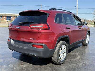 2016 Jeep Cherokee Sport   - Photo 6 - Cahokia, IL 62206