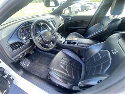 2016 Chrysler 200 S   - Photo 11 - Cahokia, IL 62206