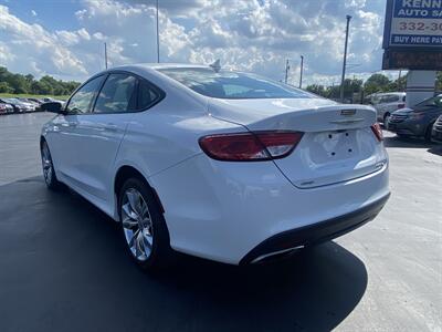 2016 Chrysler 200 S   - Photo 7 - Cahokia, IL 62206