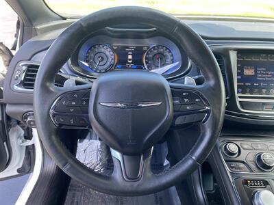 2016 Chrysler 200 S   - Photo 13 - Cahokia, IL 62206