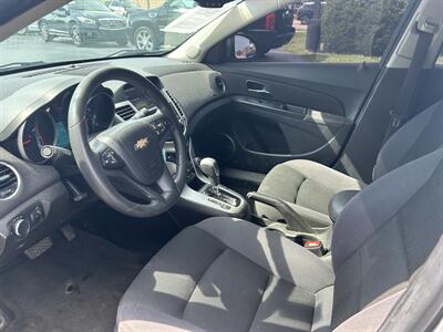 2015 Chevrolet Cruze 1LT Auto   - Photo 8 - Fairview Heights, IL 62208