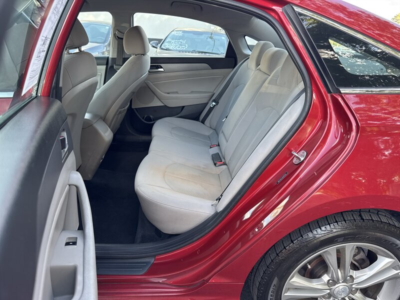 2018 Hyundai Sonata SEL - Photo 17 - Millstadt, IL 62260