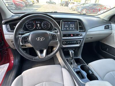 2018 Hyundai Sonata SEL - Photo 12 - Millstadt, IL 62260