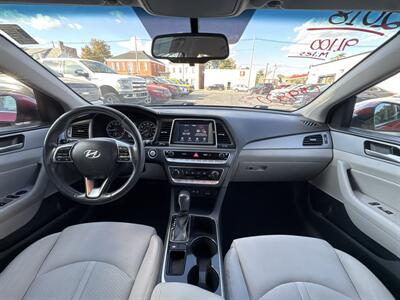2018 Hyundai Sonata SEL - Photo 9 - Millstadt, IL 62260