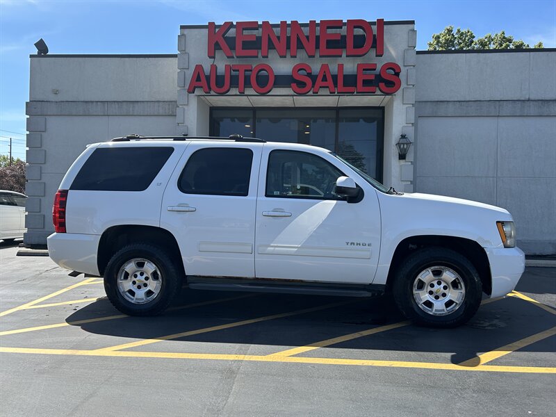 2011 Chevrolet Tahoe LT - Photo 1 - Fairview Heights, IL 62208