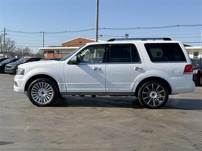 2015 Lincoln Navigator - Photo 2 - Cahokia, IL 62206
