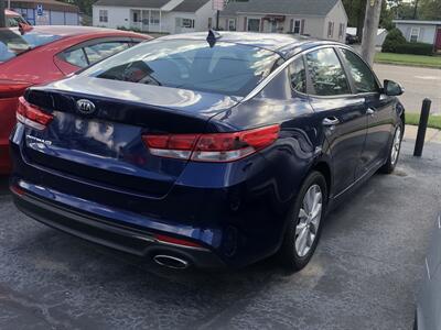 2018 Kia Optima LX   - Photo 5 - Belleville, IL 62226