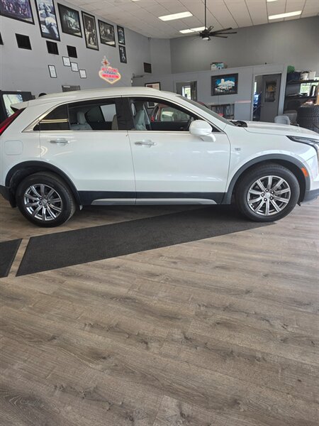 2020 Cadillac XT4 Premium Luxury - Photo 2