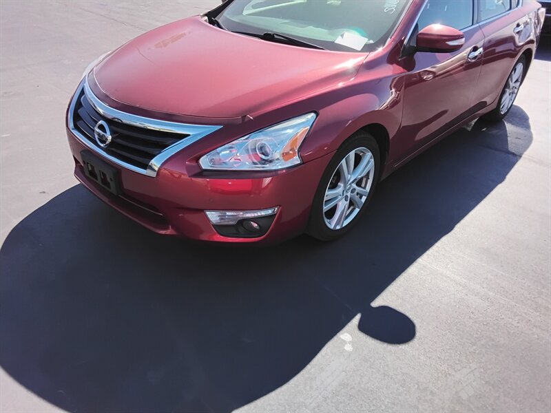 2015 Nissan Altima 3.5 S   - Photo 1 - Cahokia, IL 62206