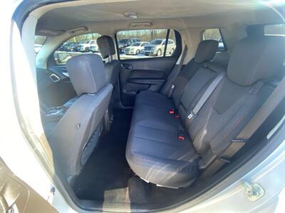 2011 GMC Terrain SLE-1   - Photo 10 - Cahokia, IL 62206