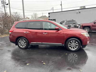 2014 Nissan Pathfinder S   - Photo 5 - Millstadt, IL 62260