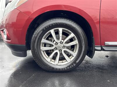 2014 Nissan Pathfinder S   - Photo 8 - Millstadt, IL 62260