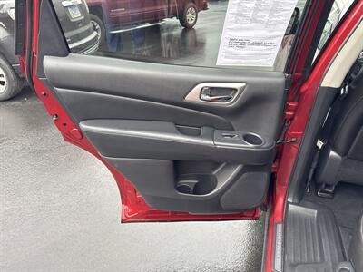 2014 Nissan Pathfinder S   - Photo 23 - Millstadt, IL 62260