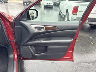 2014 Nissan Pathfinder S   - Photo 20 - Millstadt, IL 62260