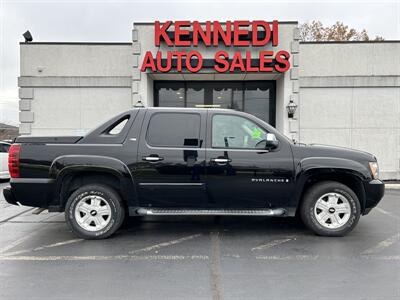 2007 Chevrolet Avalanche LS 1500   - Photo 1 - Fairview Heights, IL 62208