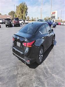 2022 Nissan Altima 2.5 SV   - Photo 3 - Cahokia, IL 62206