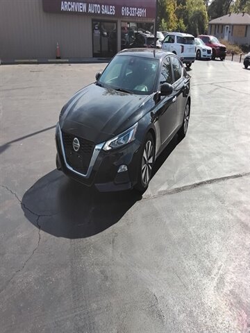 2022 Nissan Altima 2.5 SV   - Photo 1 - Cahokia, IL 62206