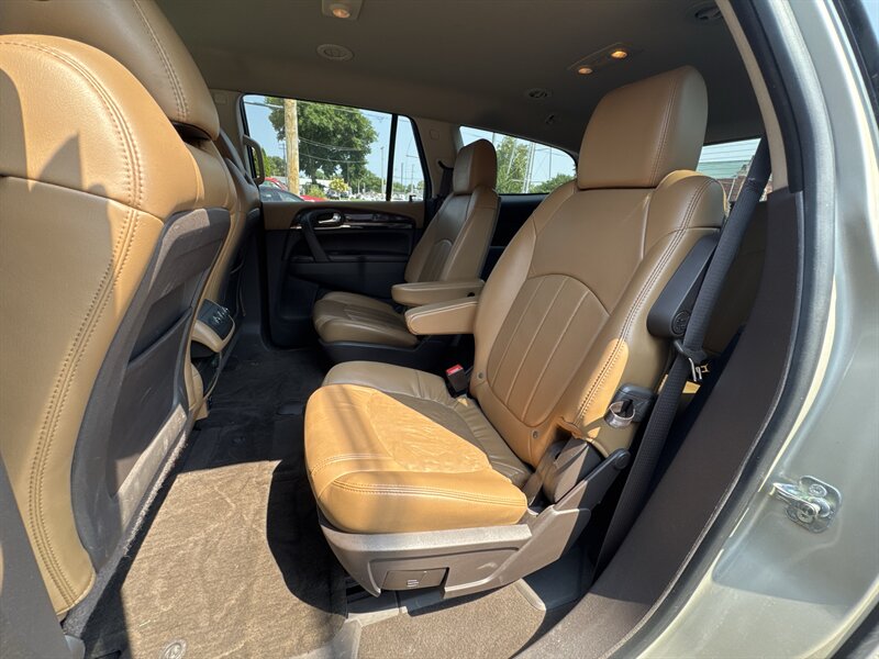 2015 Buick Enclave Leather - Photo 17 - Millstadt, IL 62260