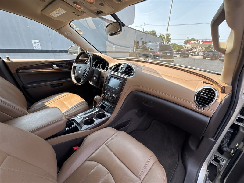2015 Buick Enclave Leather - Photo 11 - Millstadt, IL 62260