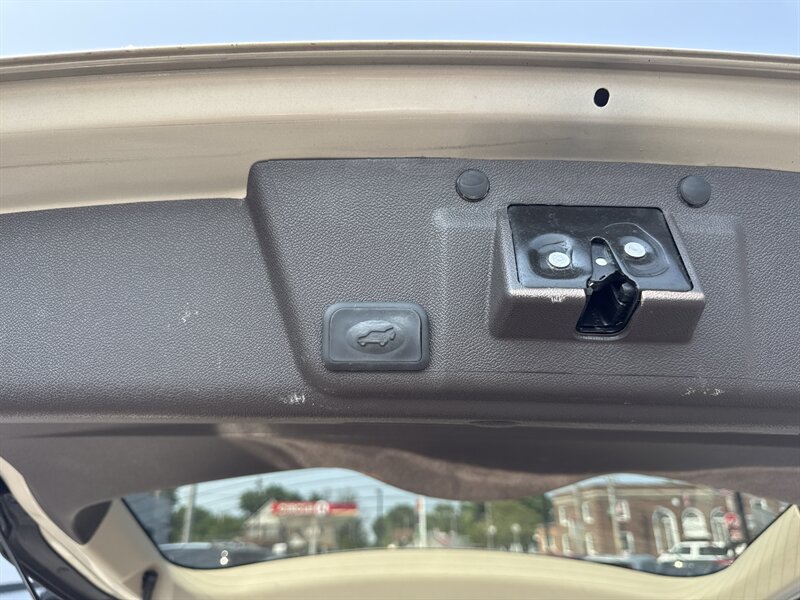 2015 Buick Enclave Leather - Photo 24 - Millstadt, IL 62260