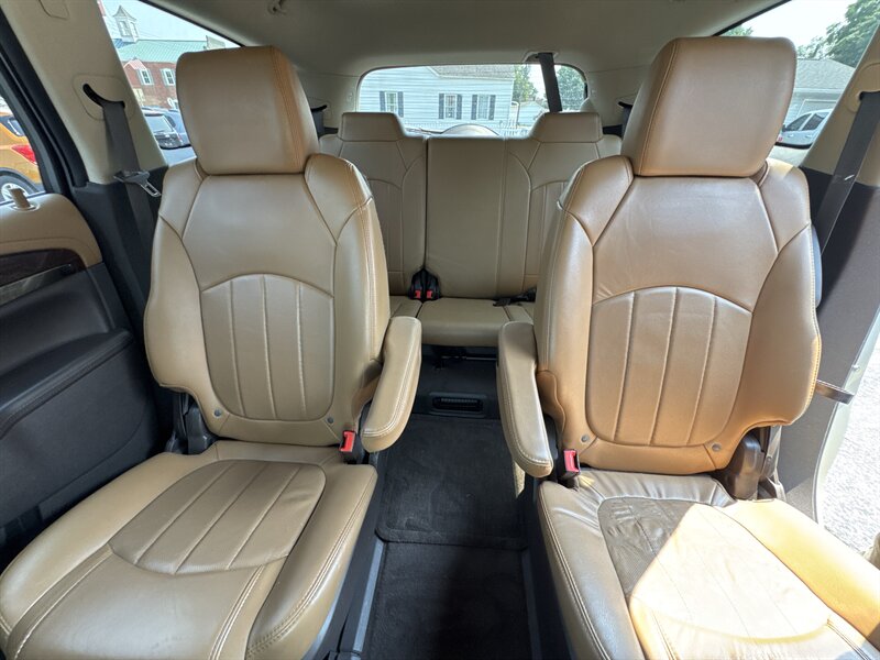 2015 Buick Enclave Leather - Photo 21 - Millstadt, IL 62260
