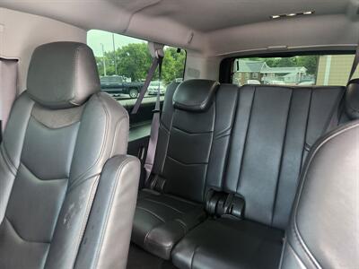 2016 Cadillac Escalade ESV Luxury Collection   - Photo 7 - Cahokia, IL 62206