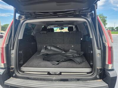 2016 Cadillac Escalade ESV Luxury Collection   - Photo 10 - Cahokia, IL 62206