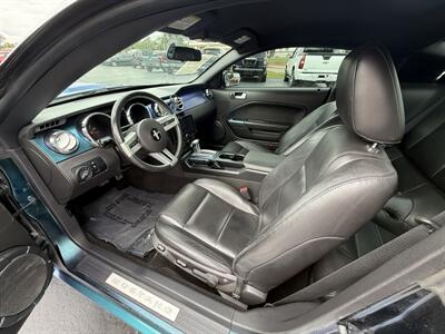 2005 Ford Mustang V6 Deluxe - Photo 8 - Cahokia, IL 62206