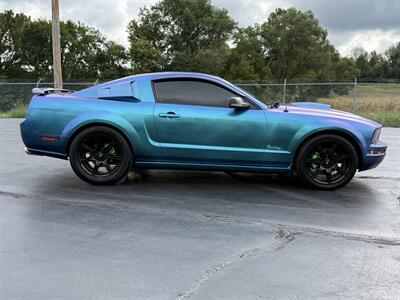 2005 Ford Mustang V6 Deluxe - Photo 7 - Cahokia, IL 62206