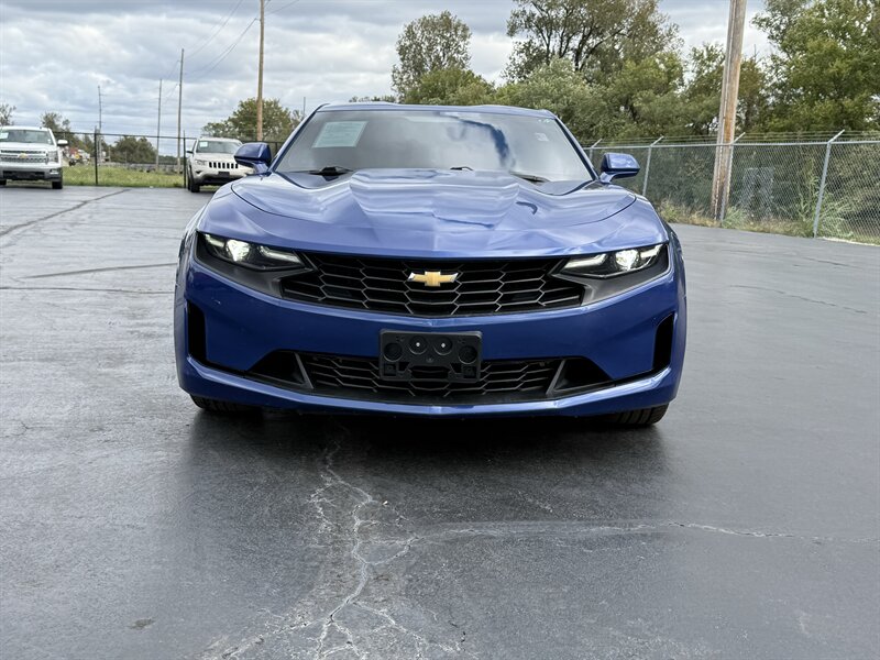 2019 Chevrolet Camaro LS - Photo 2 - Cahokia, IL 62206