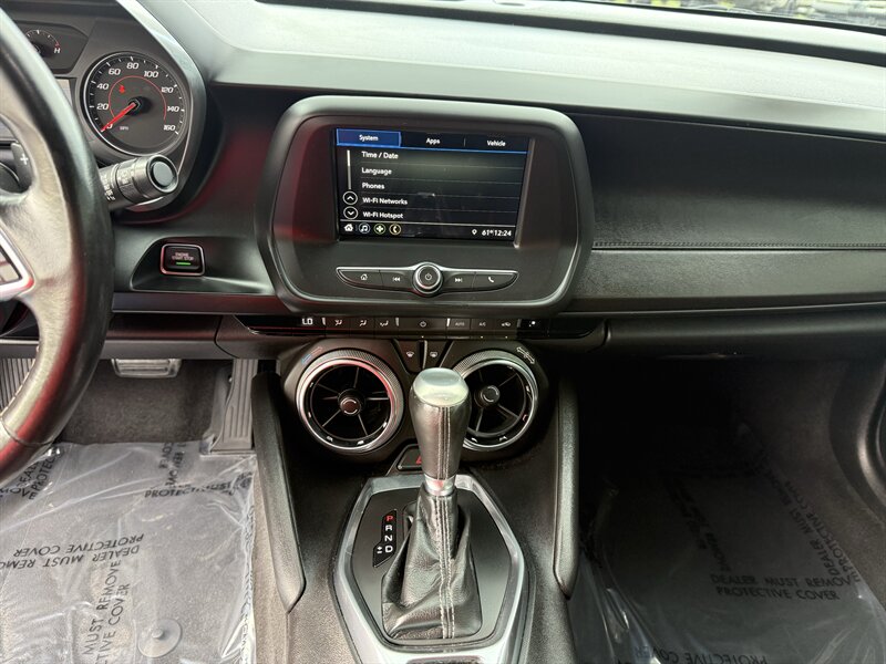 2019 Chevrolet Camaro LS - Photo 11 - Cahokia, IL 62206