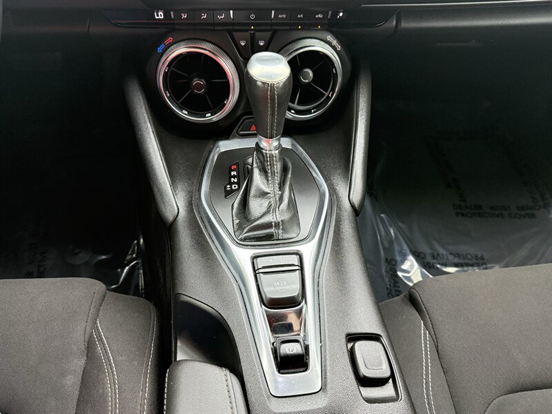 2019 Chevrolet Camaro LS - Photo 13 - Cahokia, IL 62206