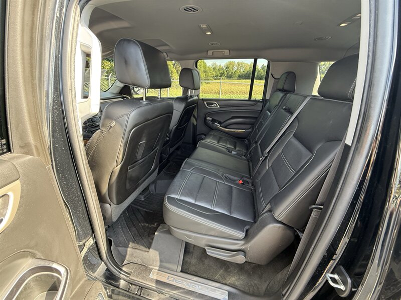 2015 GMC Yukon XL Denali - Photo 10 - Cahokia, IL 62206