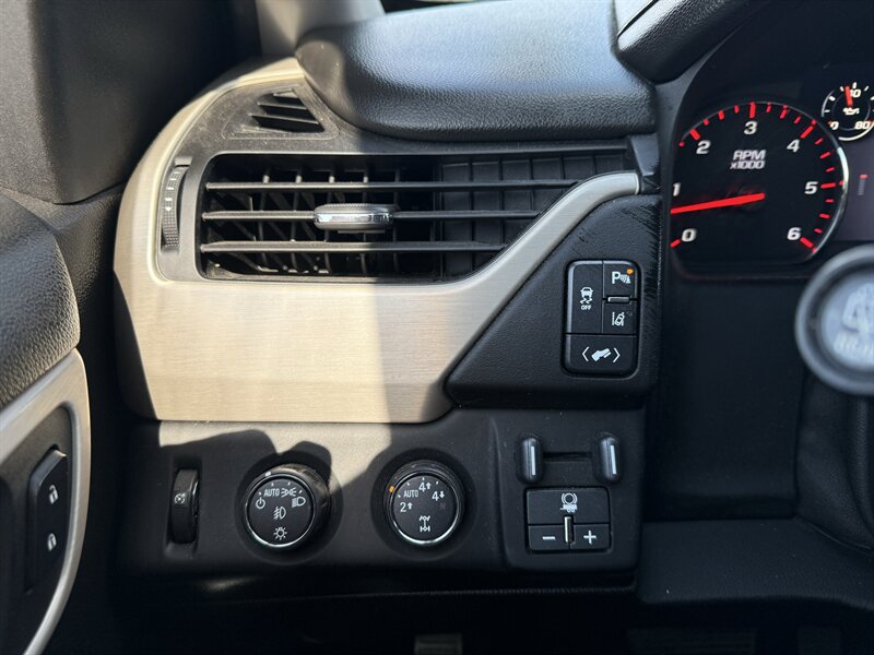 2015 GMC Yukon XL Denali - Photo 17 - Cahokia, IL 62206