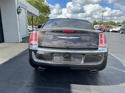 2012 Chrysler 300C   - Photo 7 - Fairview Heights, IL 62208